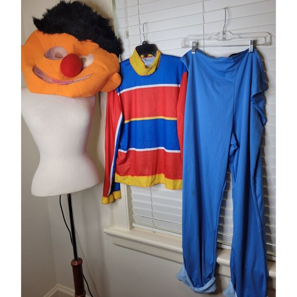 Disguise Men's Sesame Street Elmo Bodysuit Costume, Red/White